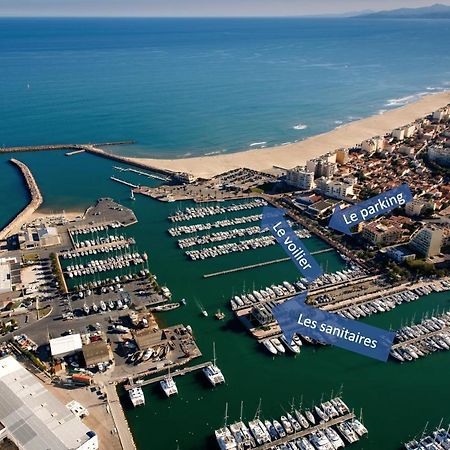 Voilier A Quai Au Calme Hotel Canet-en-Roussillon Exterior photo
